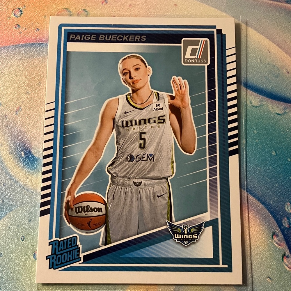 Paige Bueckers WNBA ROOKIE Basketball Card